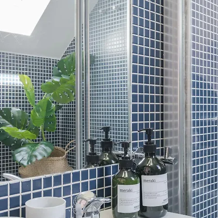 Alcantara 1br With Terrace & View דירה *