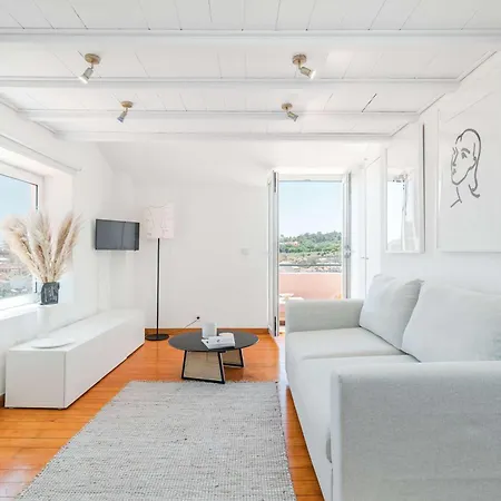Alcantara 1br With Terrace & View Lissabon